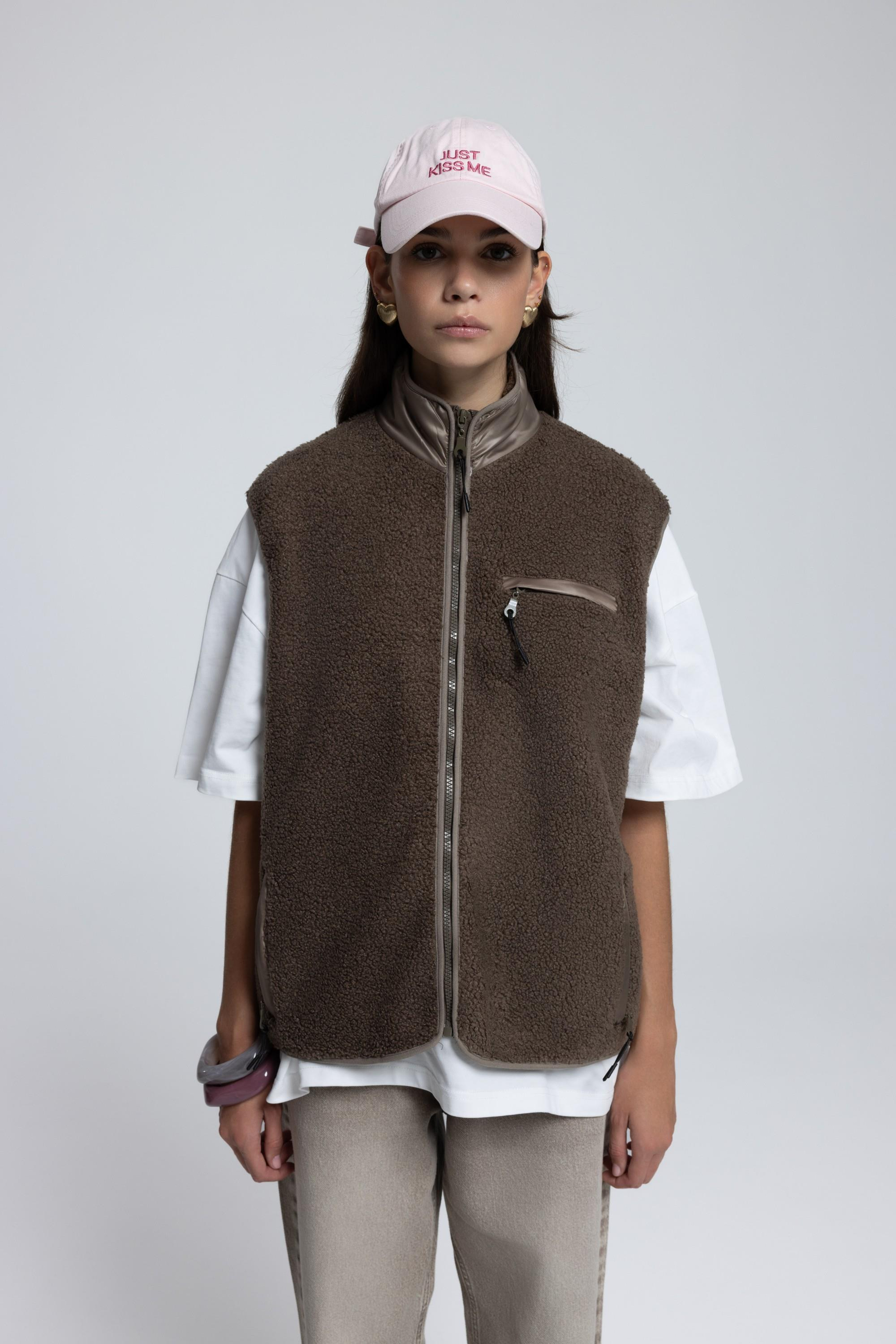 Alberg Brown Oversized Teddy Vest