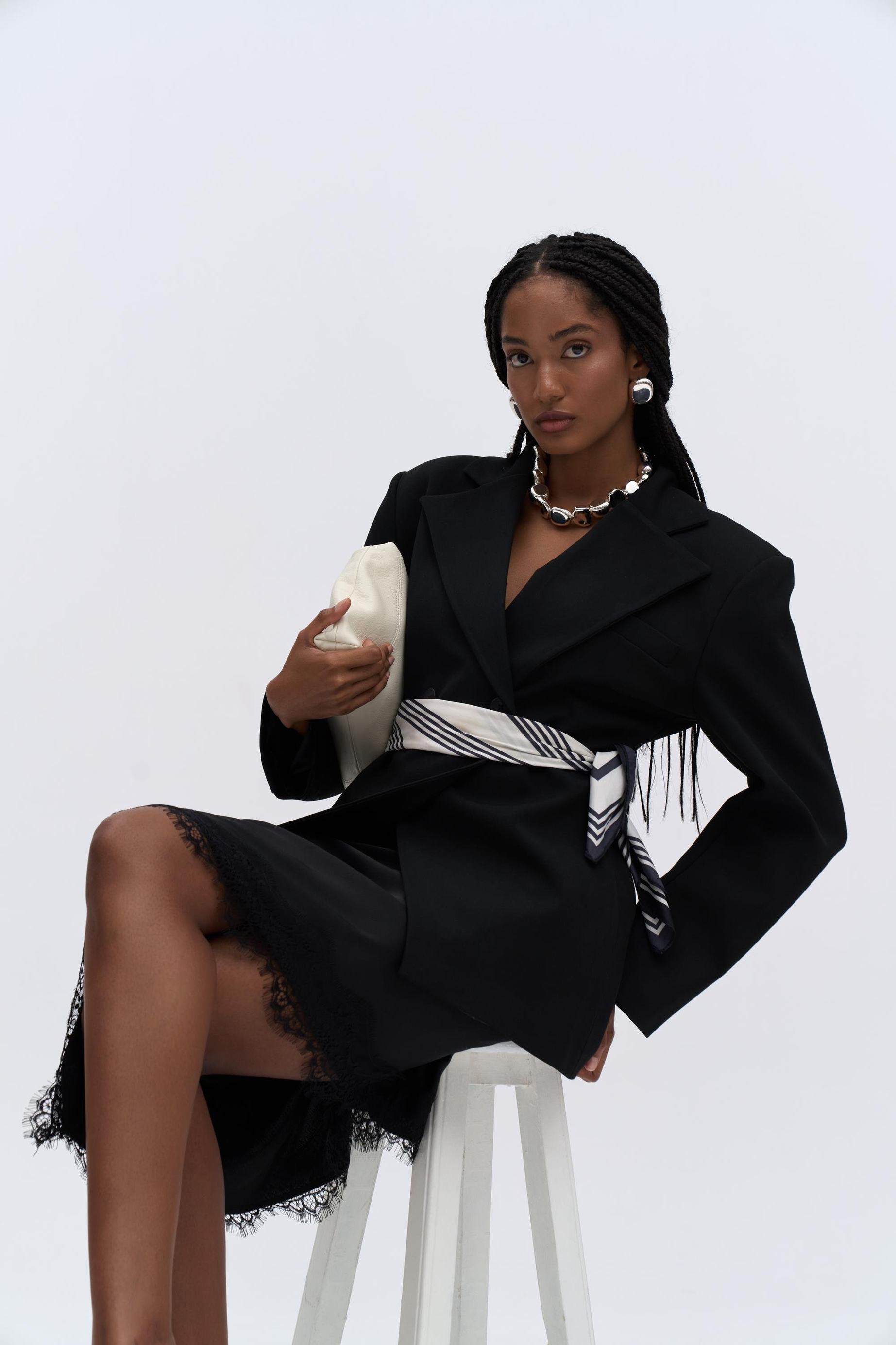 Allegany Siyah Bel Oturmalı Blazer