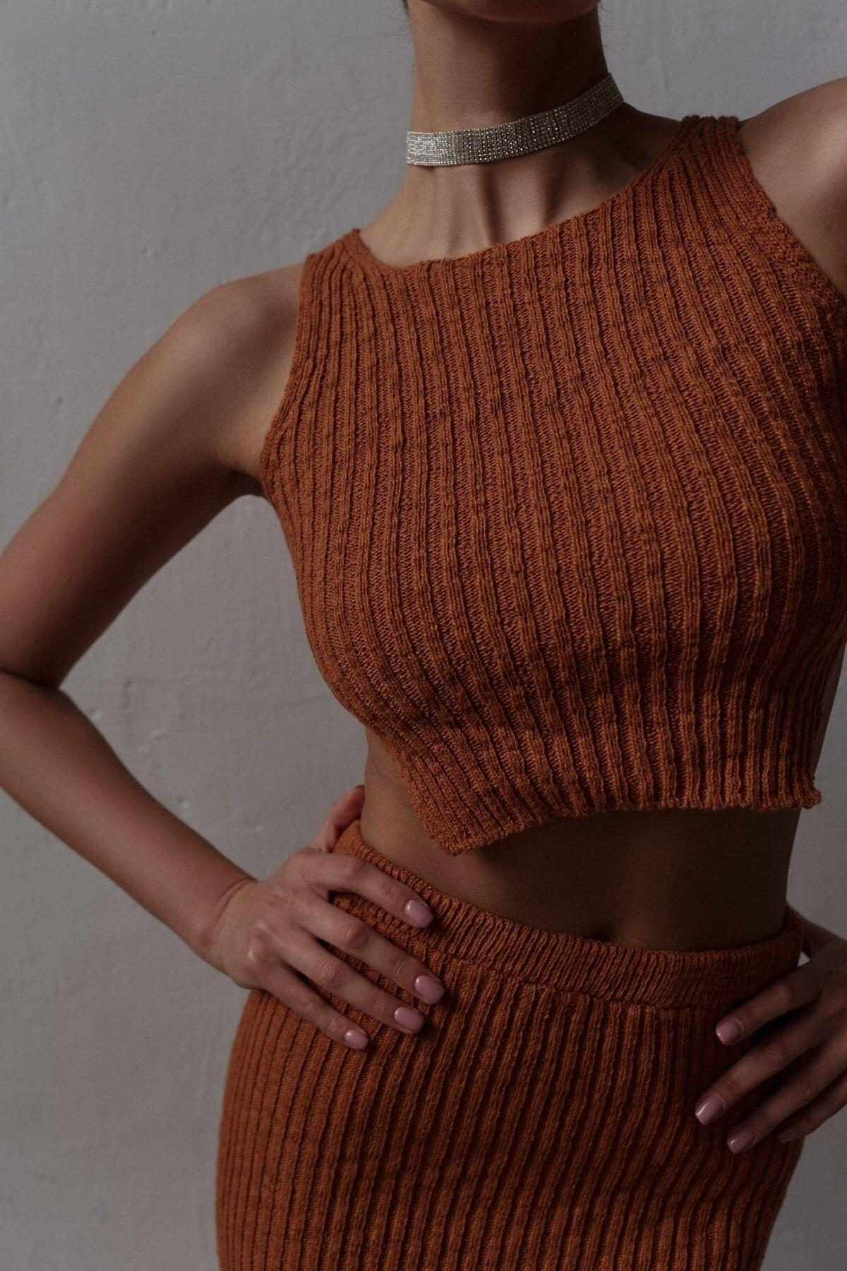 Cris Tarçın Crop-Etek Triko Takım