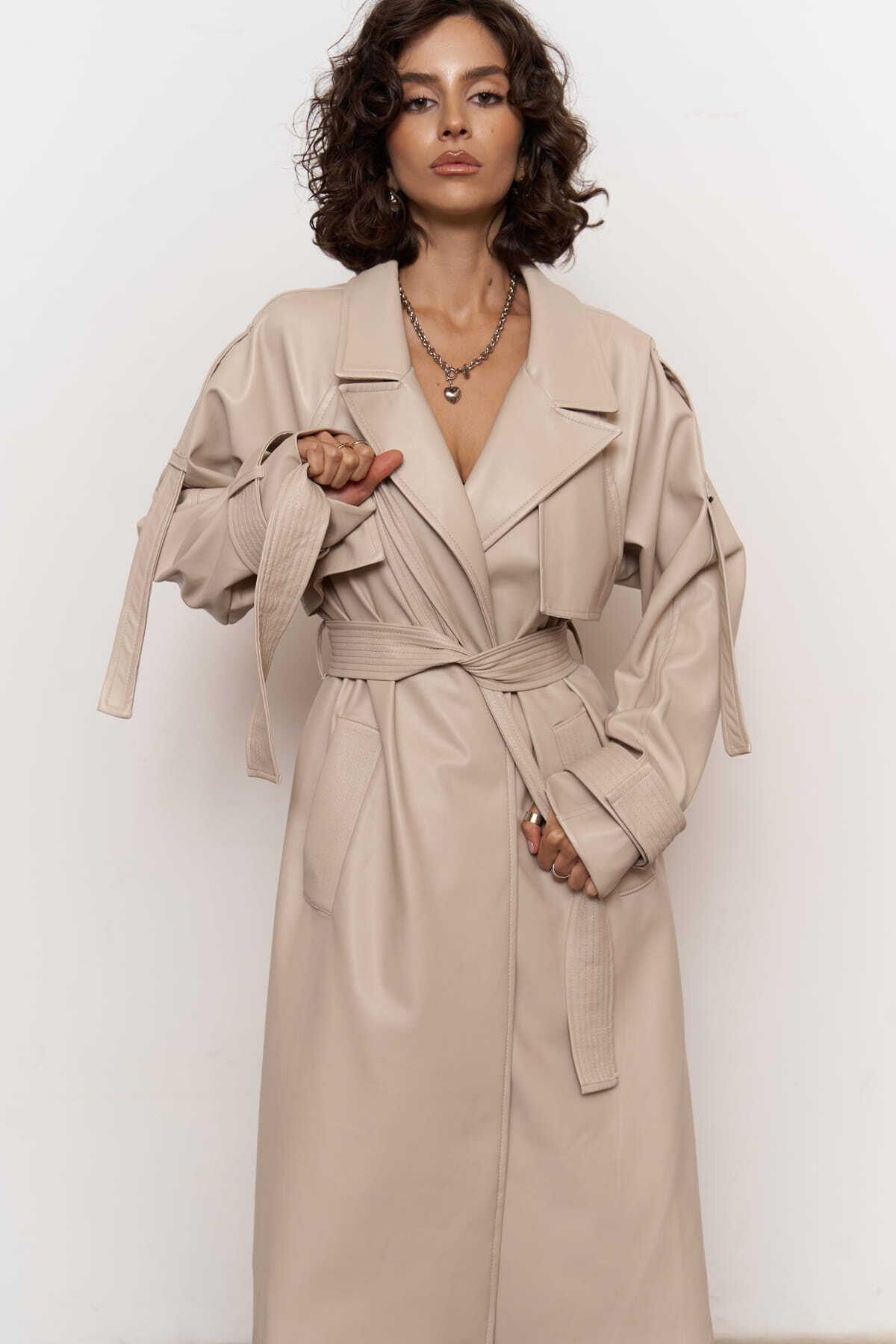 Mai Layton Beige Trenchcoat