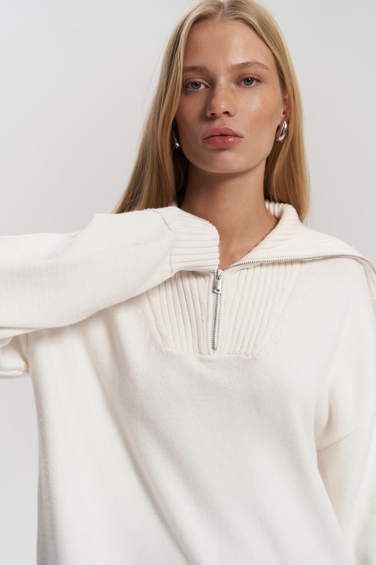 Lorna Fermuarlı Ekru Triko Kazak