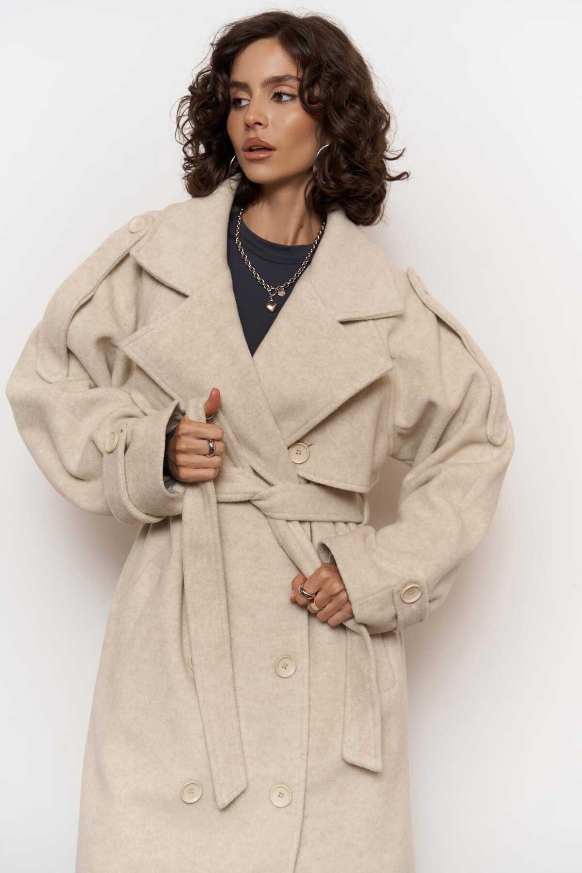 Mai Moscow Beige Cachet Coat