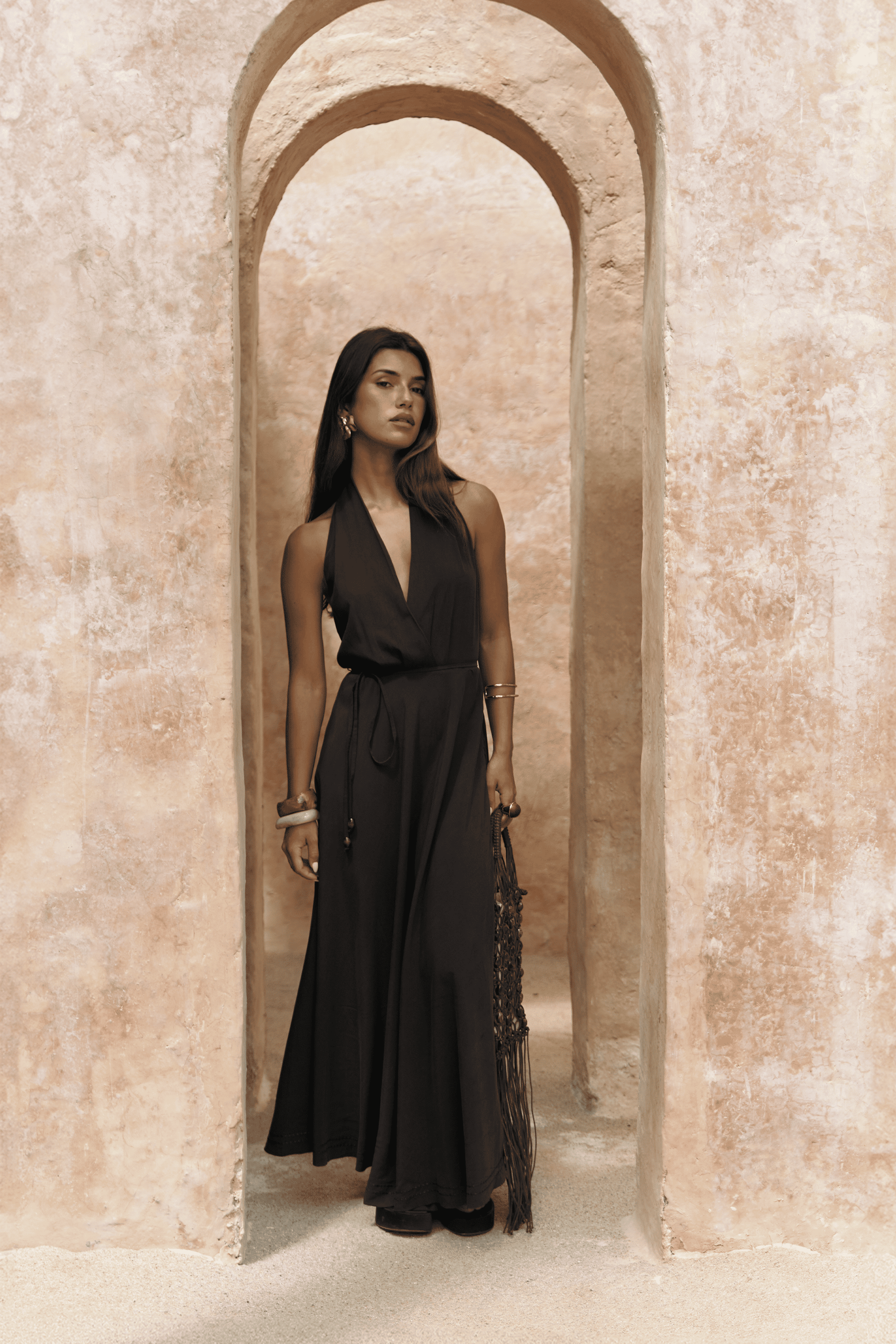 Rhonsa Bağcıklı Kahve Uzun Elbise