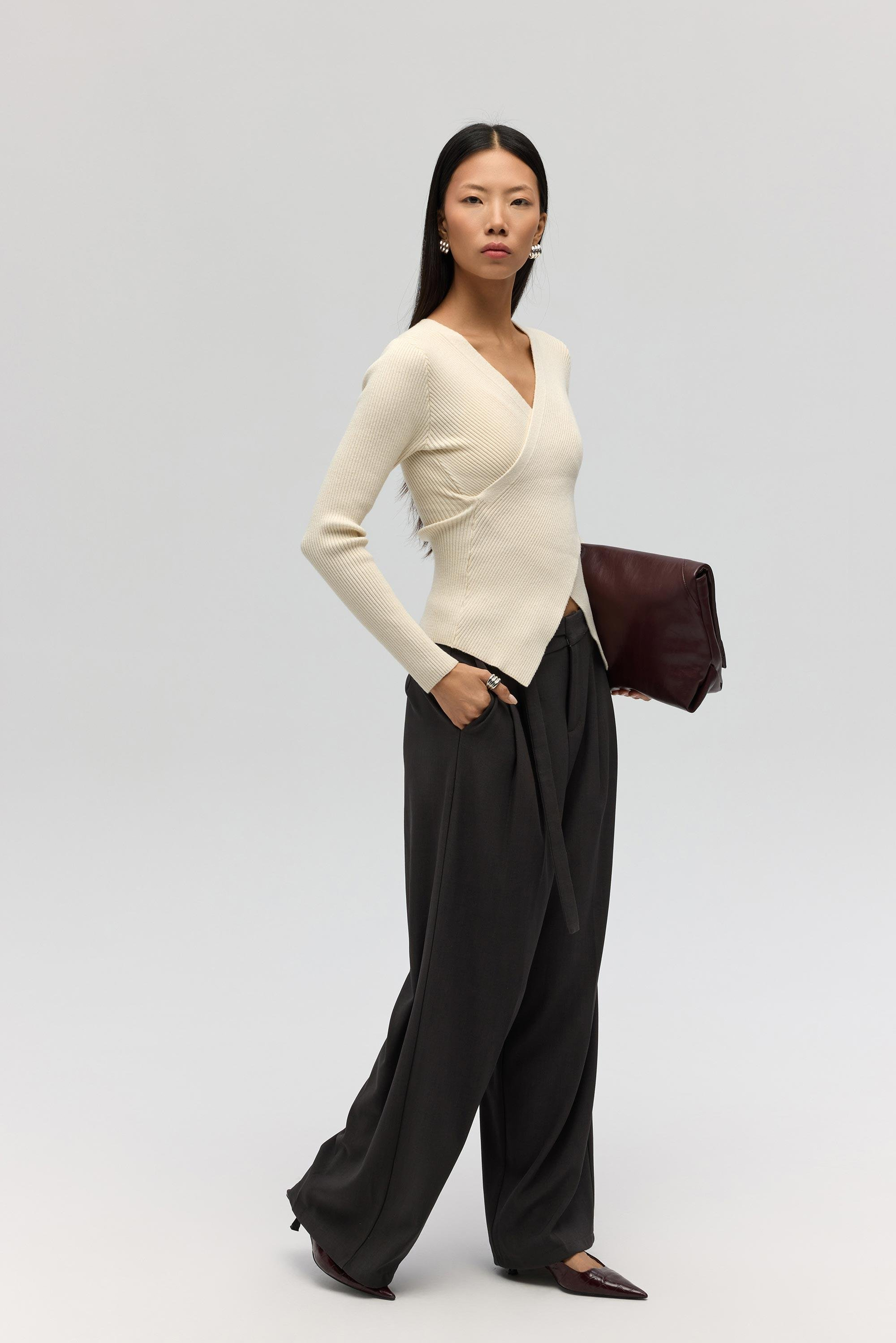 Soren Çapraz Detay Bej Triko Kazak