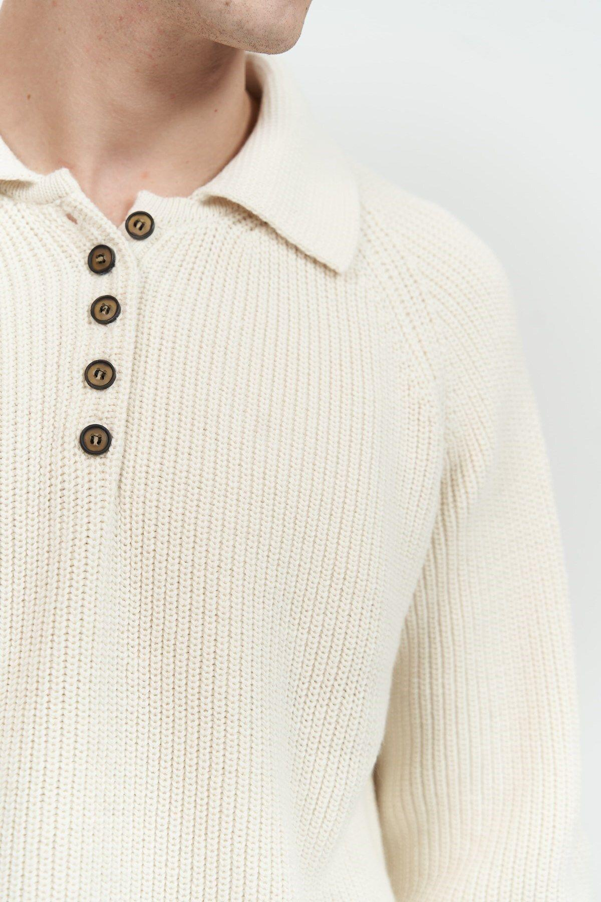 Vander Düğme Detay Ekru Erkek Triko Kazak