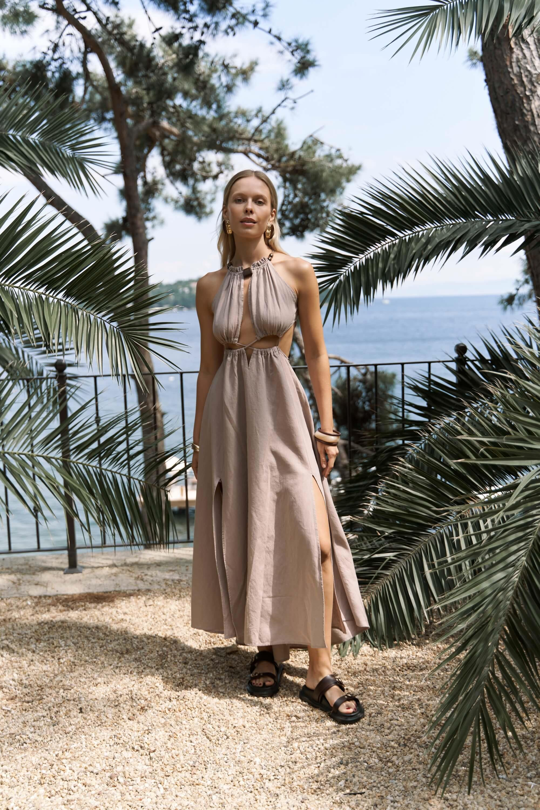 Bunina Bağcıklı Boncuk Detay Vizon Uzun Elbise