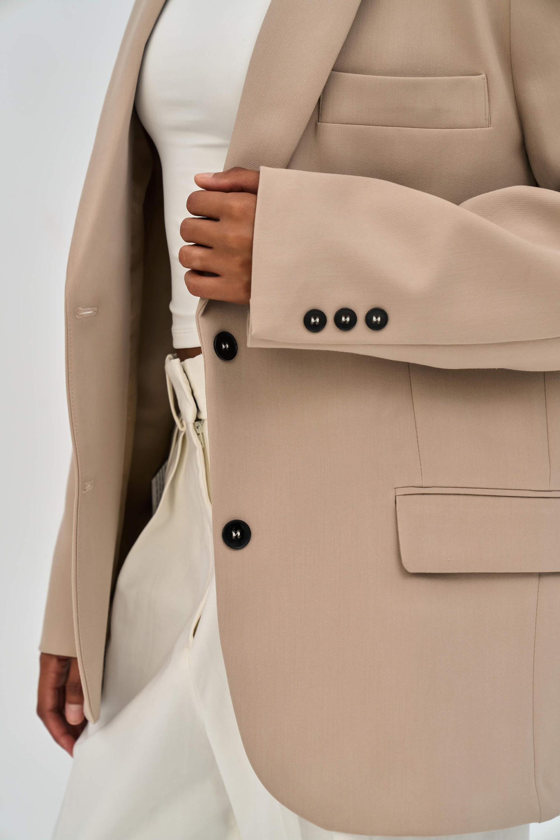 Emma Stitch Detailed Beige Blazer