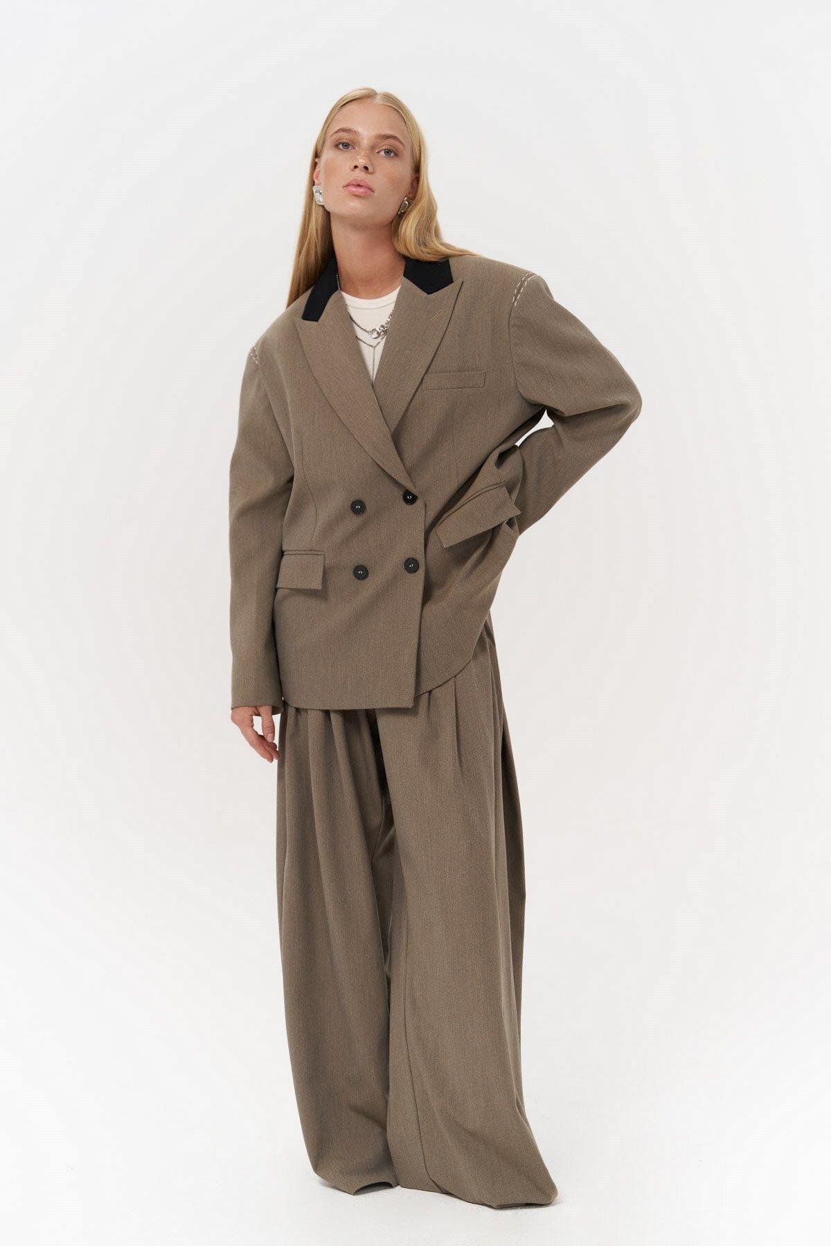 Iva Khaki Blazer with Embroidery Detail