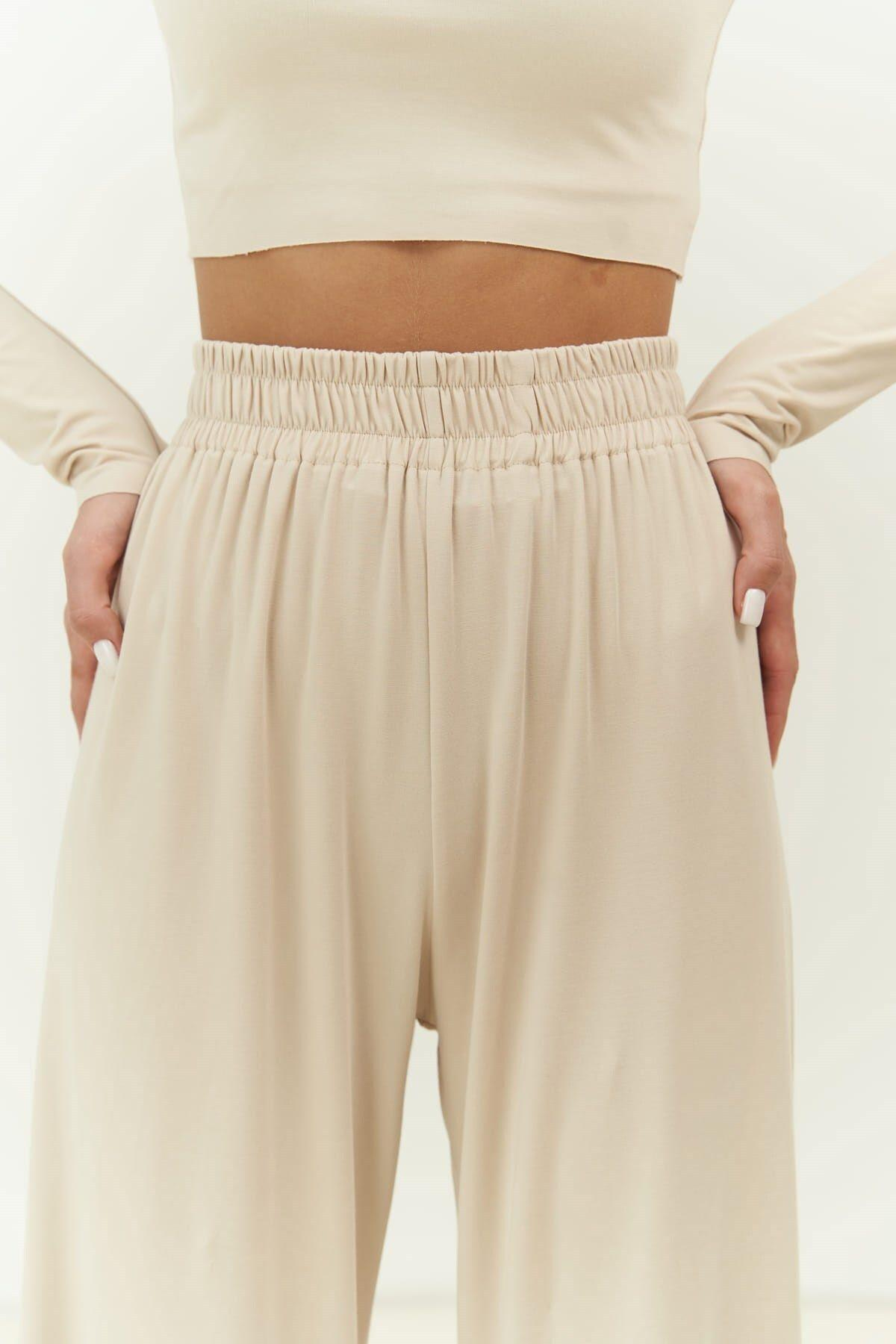 Jany Uzun Kollu Bej Crop Pantolon Takım