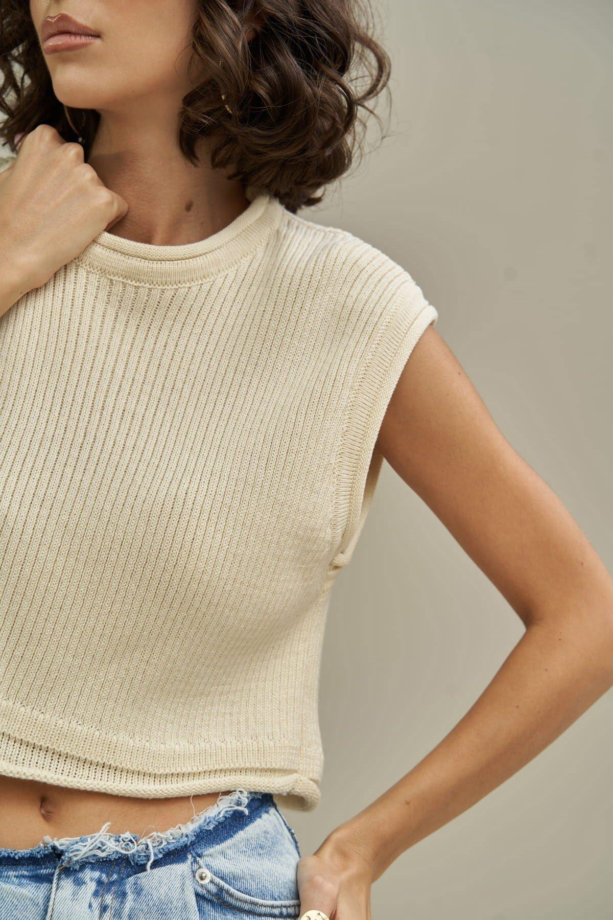 Jour Beige Knit Crop