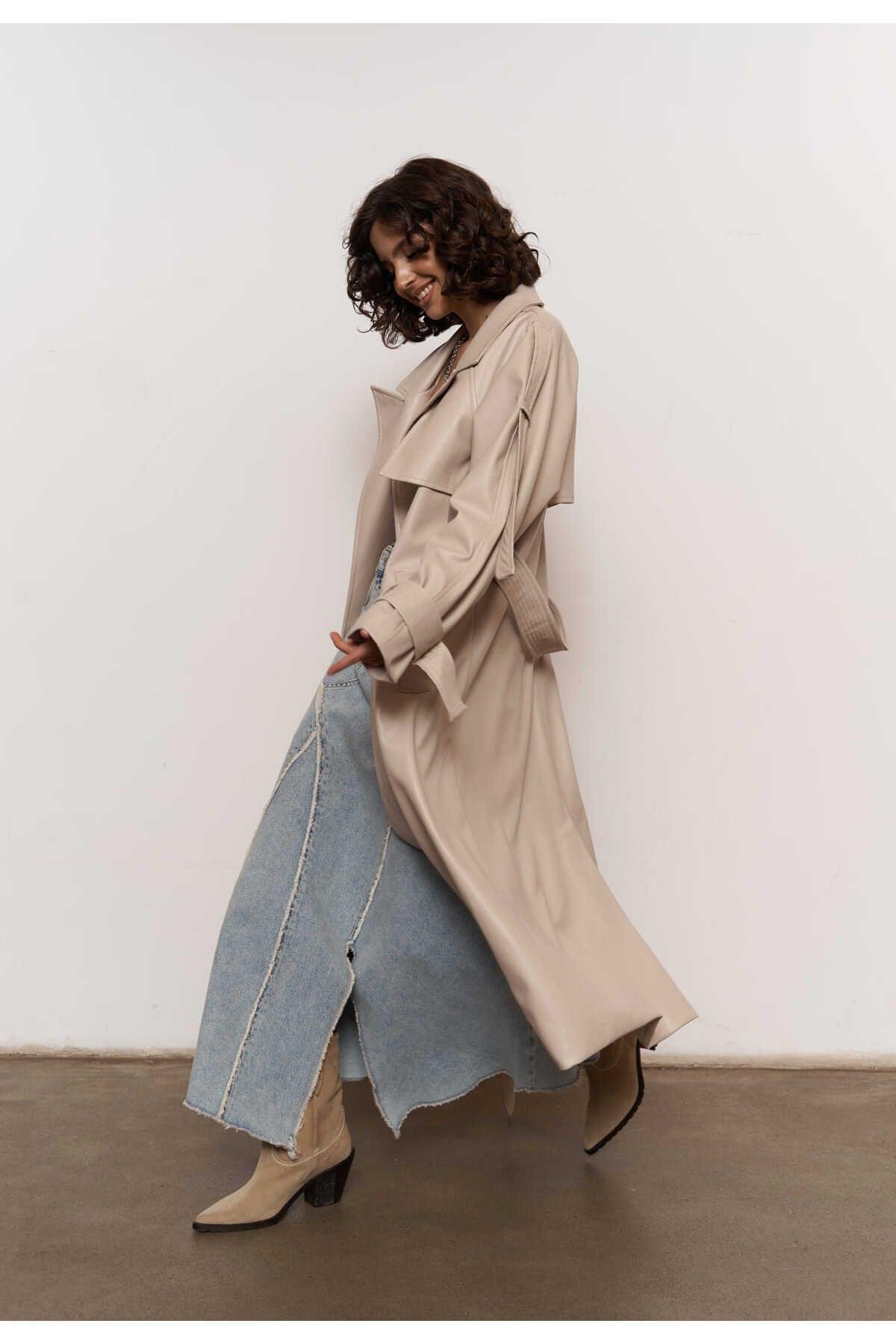 Mai Layton Beige Trenchcoat