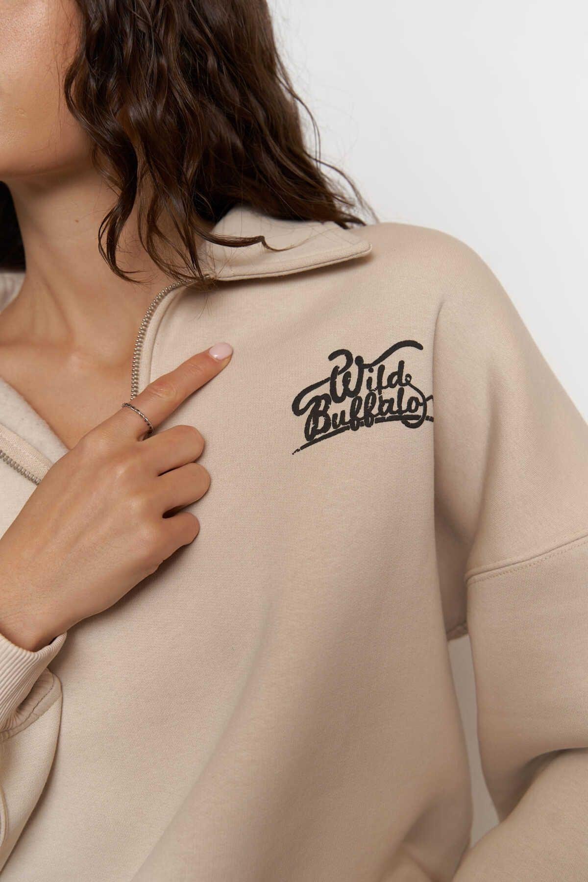 MCLLCTN Wild Buffalo Beige Unisex Oversize Sweatshirt