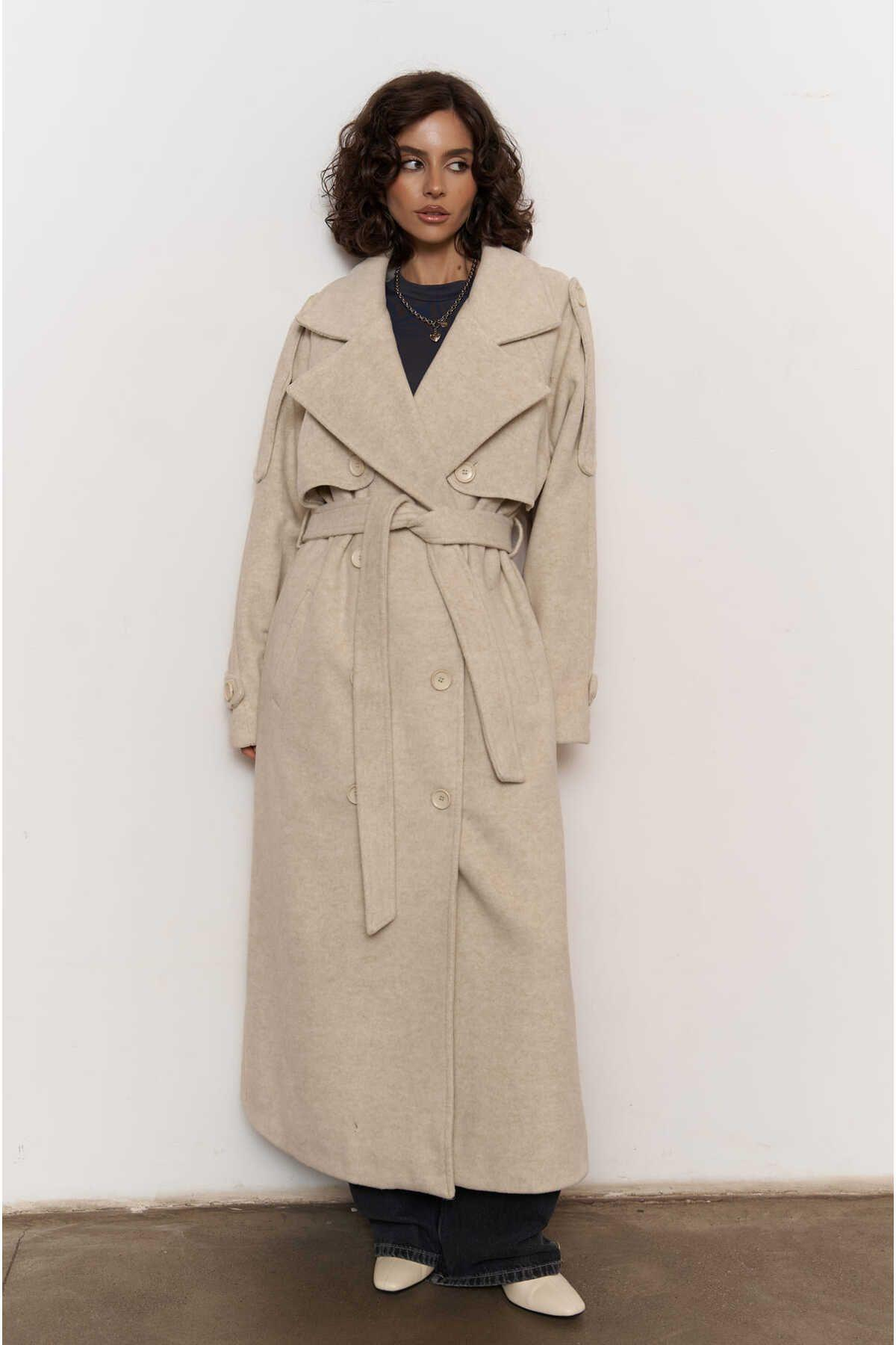 Mai Moscow Beige Cachet Coat