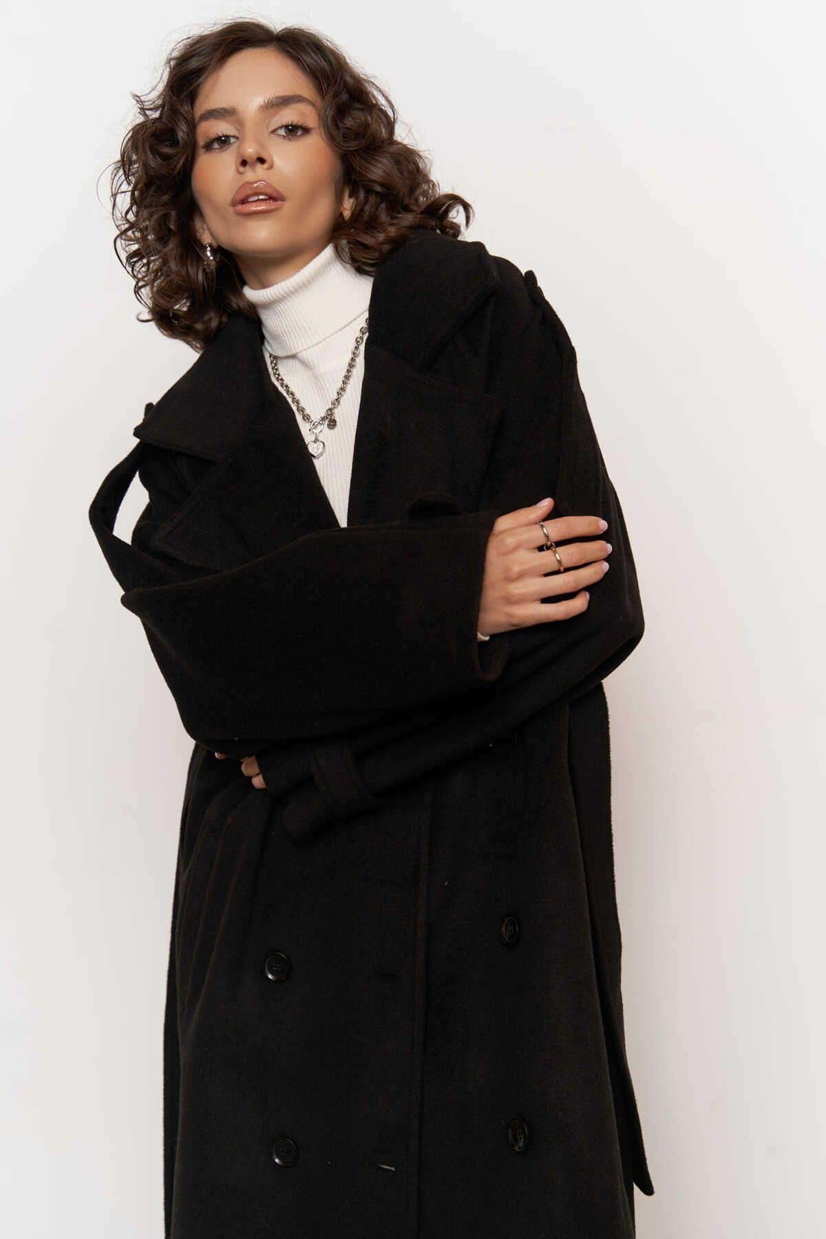 Mai Moscow Black Cachet Coat