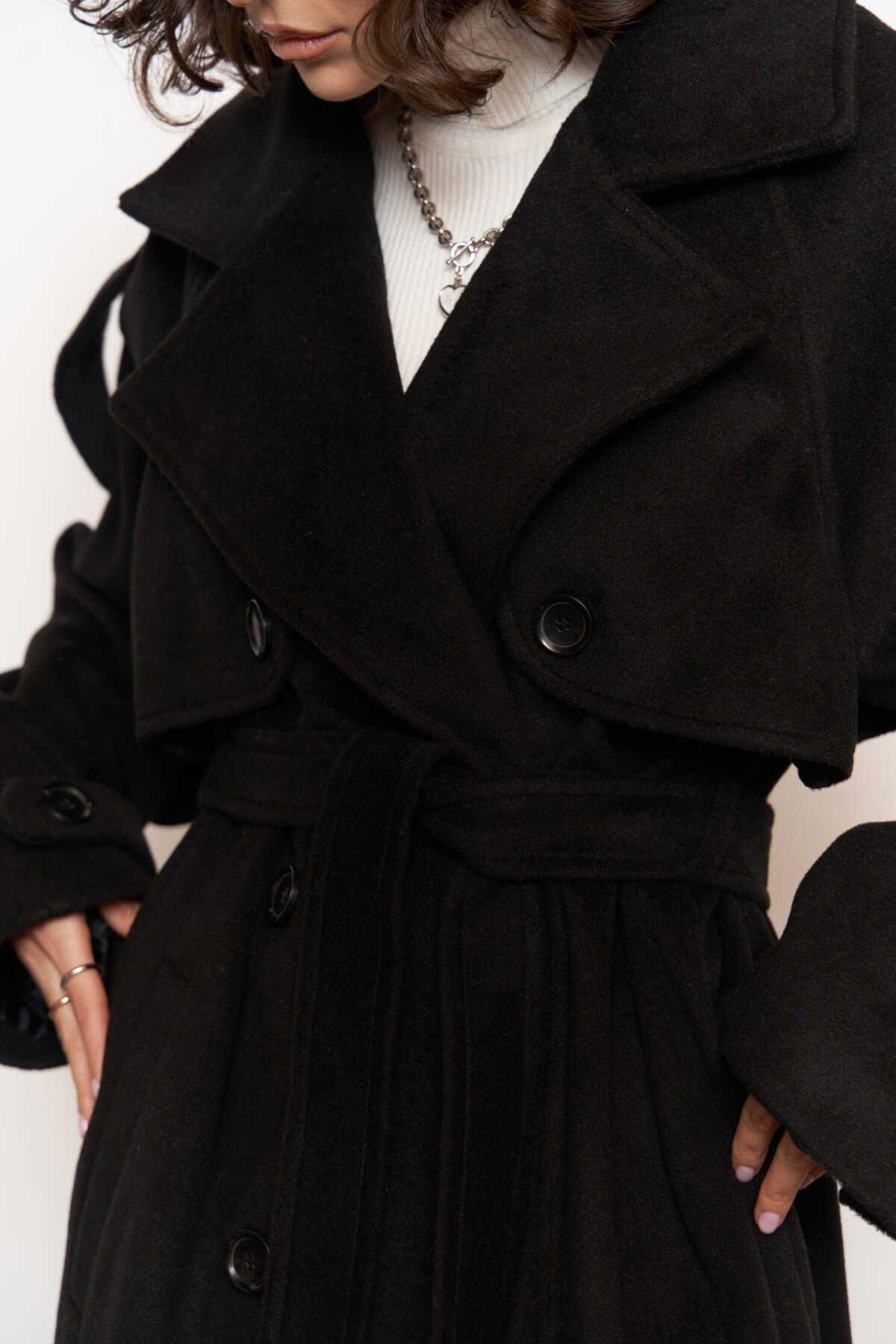 Mai Moscow Black Cachet Coat