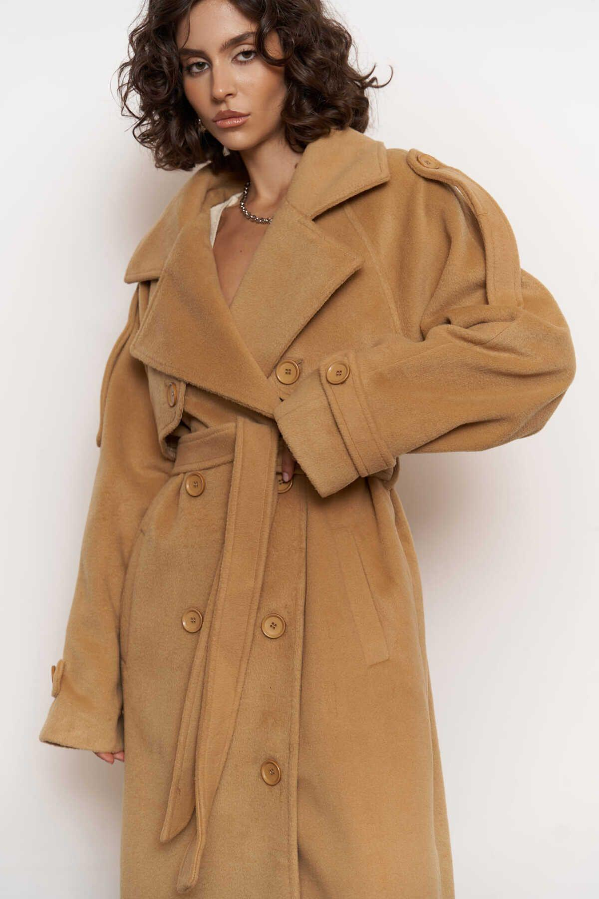 Mai Moscow Camel Cachet Coat