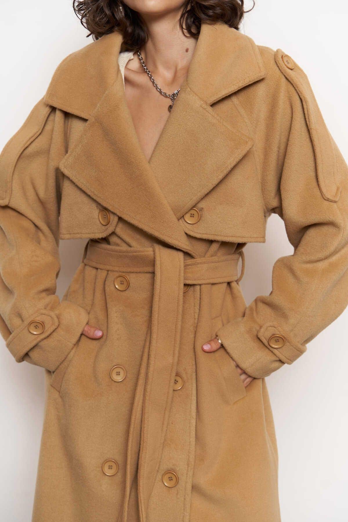 Mai Moscow Camel Cachet Coat