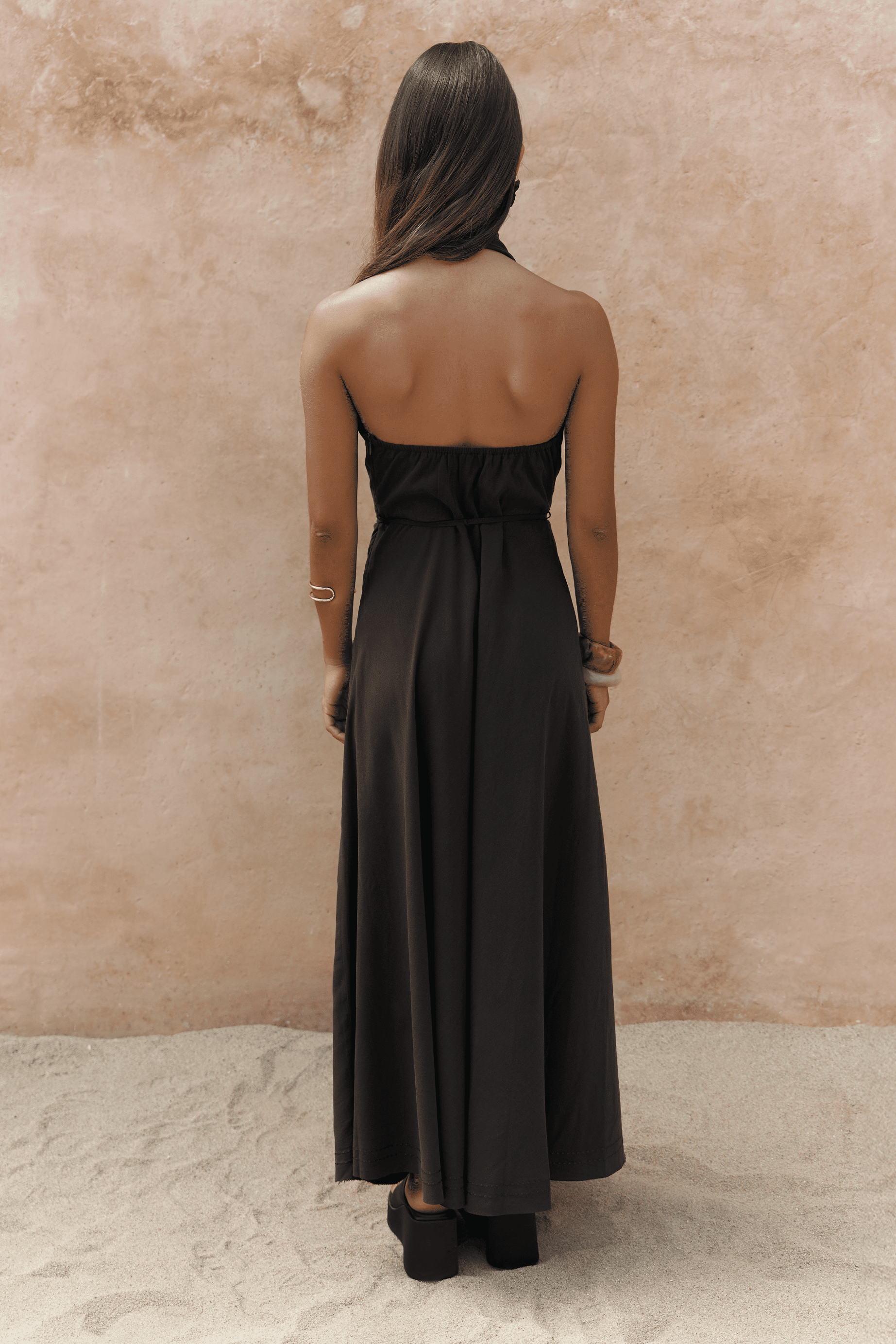 Rhonsa Bağcıklı Kahve Uzun Elbise