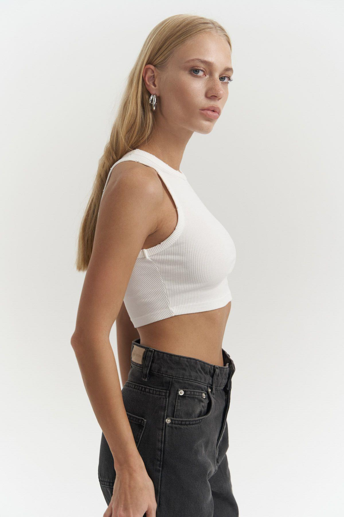 Shoulder Beyaz Yıkamalı Fitilli Crop