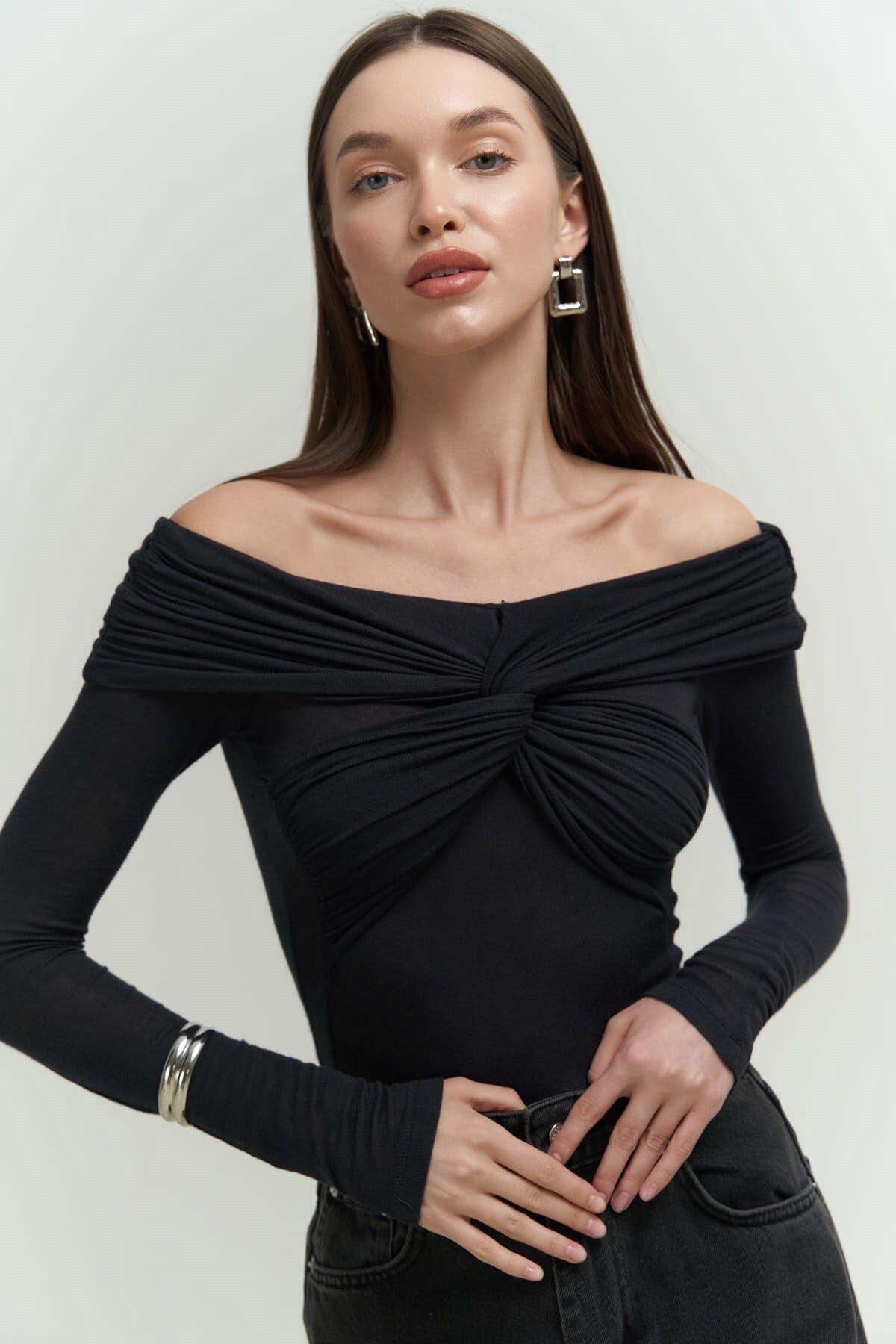 Vanni Long Sleeve Black Blouse