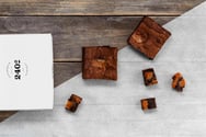 240 ° Brownie / Süt Karamelli 2 dilim görseli.