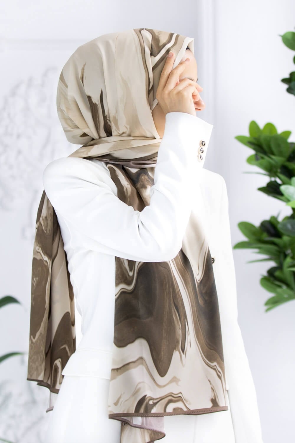 KREP EBRU DESENLİ BEJ RENKLİ 75X195 KIRIŞMAZ ŞAL