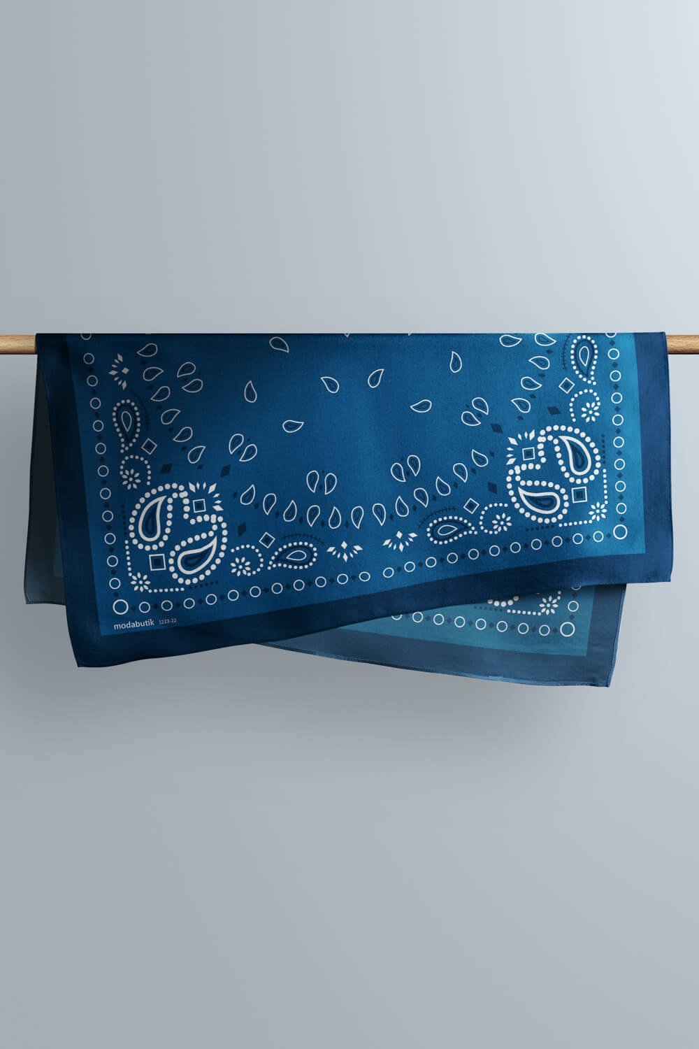 Violla E15 Kadın Beyaz Mavi Etnik Desenli 50x50 Bandana