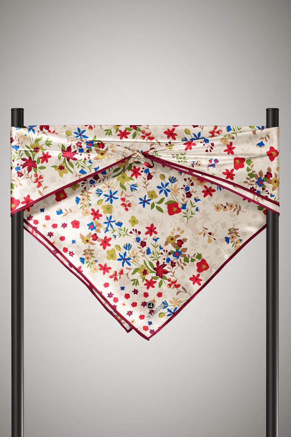 %100 Twill İpek Çıtır Çiçek Desenli Krem - Bordo Renkli 90x90 Eşarp Dikim Şekli : El Dikişi