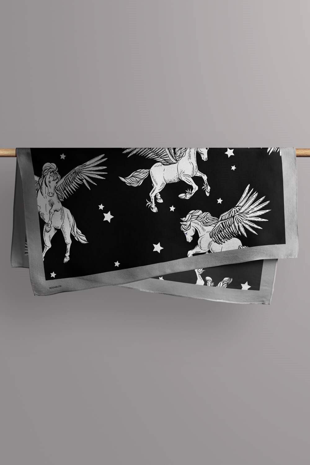 H1 Kadın Pegas Desenli Bandana 50x50 Siyah Beyaz DG0381-22