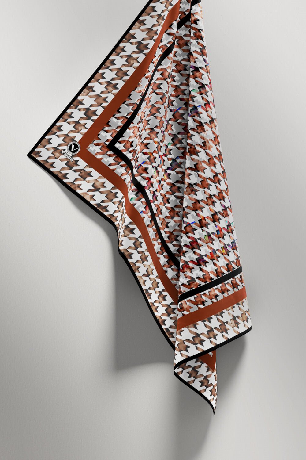 Twill Kazayağı Desenli Taba Renkli 90x90 Eşarp (İpek İçermez) Kenar Dikiş Şekli El Dikişli