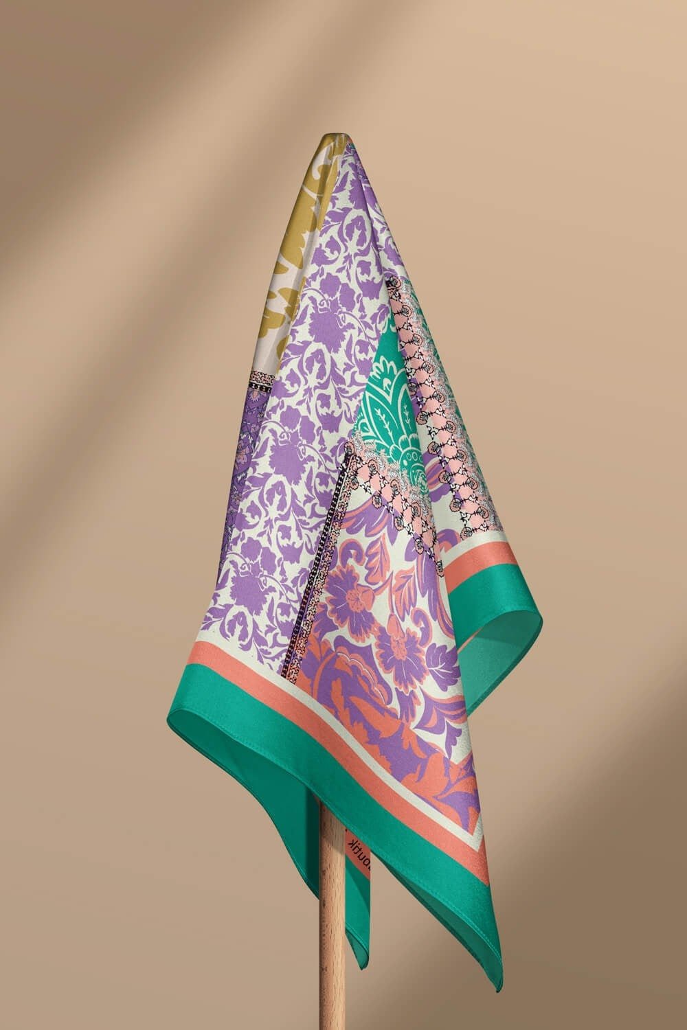 Violla G23 PATCHWORK BANDANA