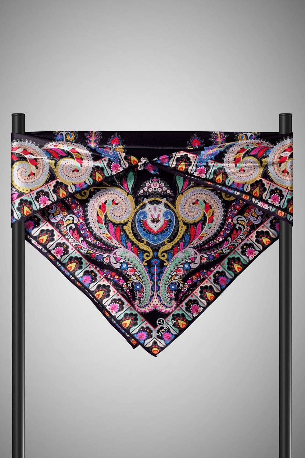 100% Twill İpek Etnik Desenli Siyah - Fuşya Renkli 90x90 Dikim Şekli : El Dikişi Eşarp