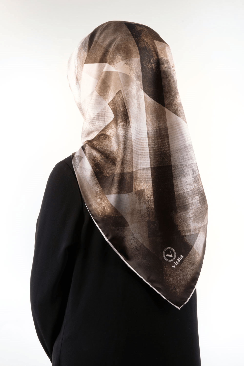 Twill Batik Desenli Vizon Renkli 90x90 Eşarp (İpek İçermez) Dikim Şekli : El Dikişi