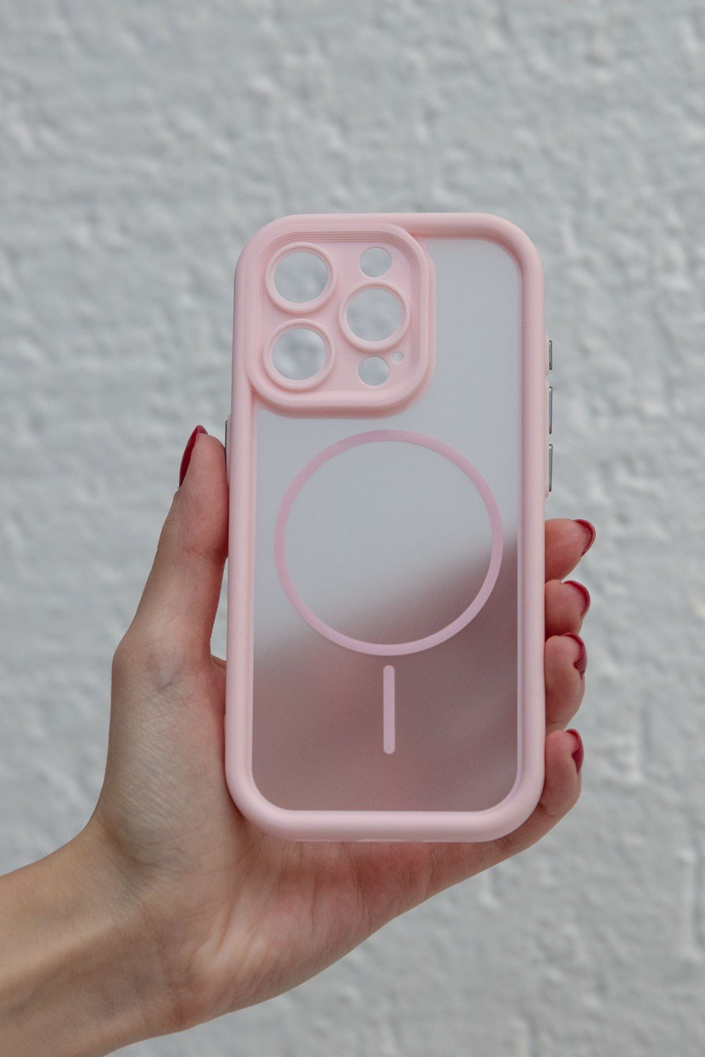 iPhone 15 Pro Kılıf – Kamera Korumalı – MagSafe Uyumlu – Pembe Renk – Mat Silikon Telefon Kılıfı