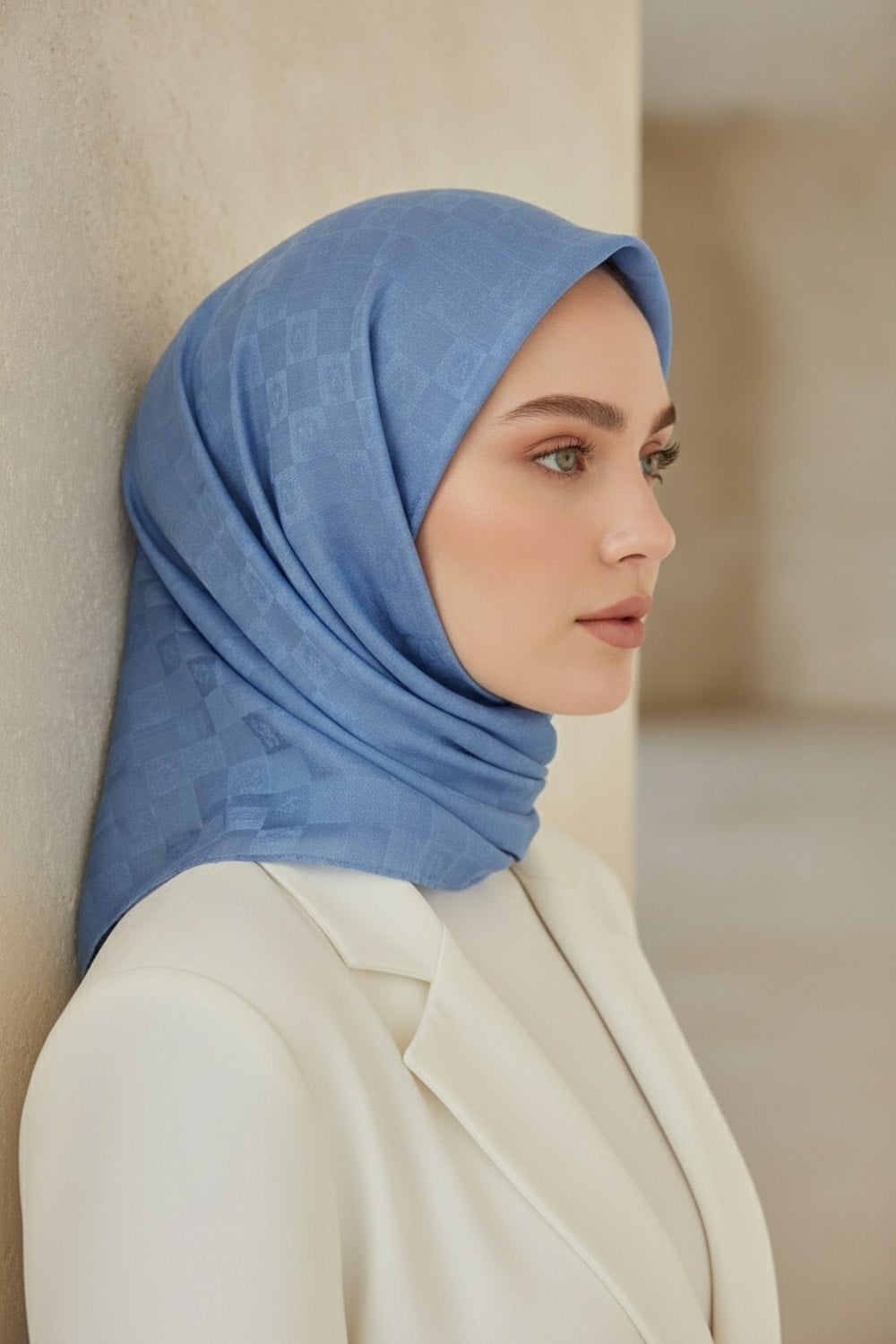 %57 İpek %43 Pamuk Jakarlı Monogram Eşarp 92X92