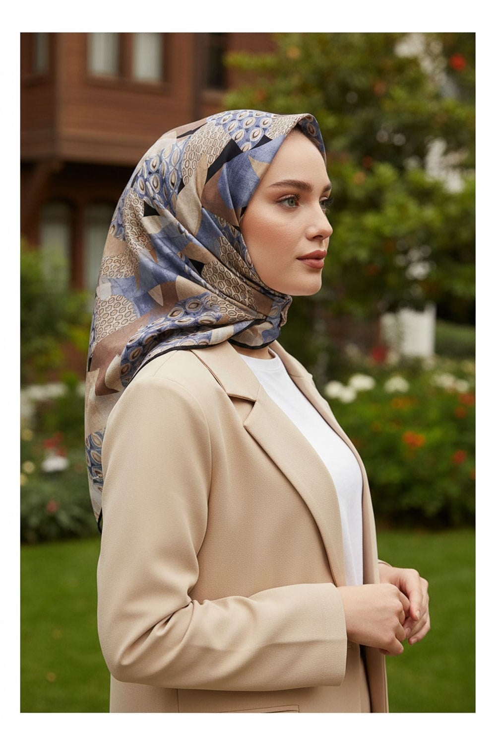 %100 Twill İpek Geometrik Desenli Gri - Sütlü Kahve Renkli 90x90 Eşarp Eşarp Kenar Dikiş Şekli El Dikişli