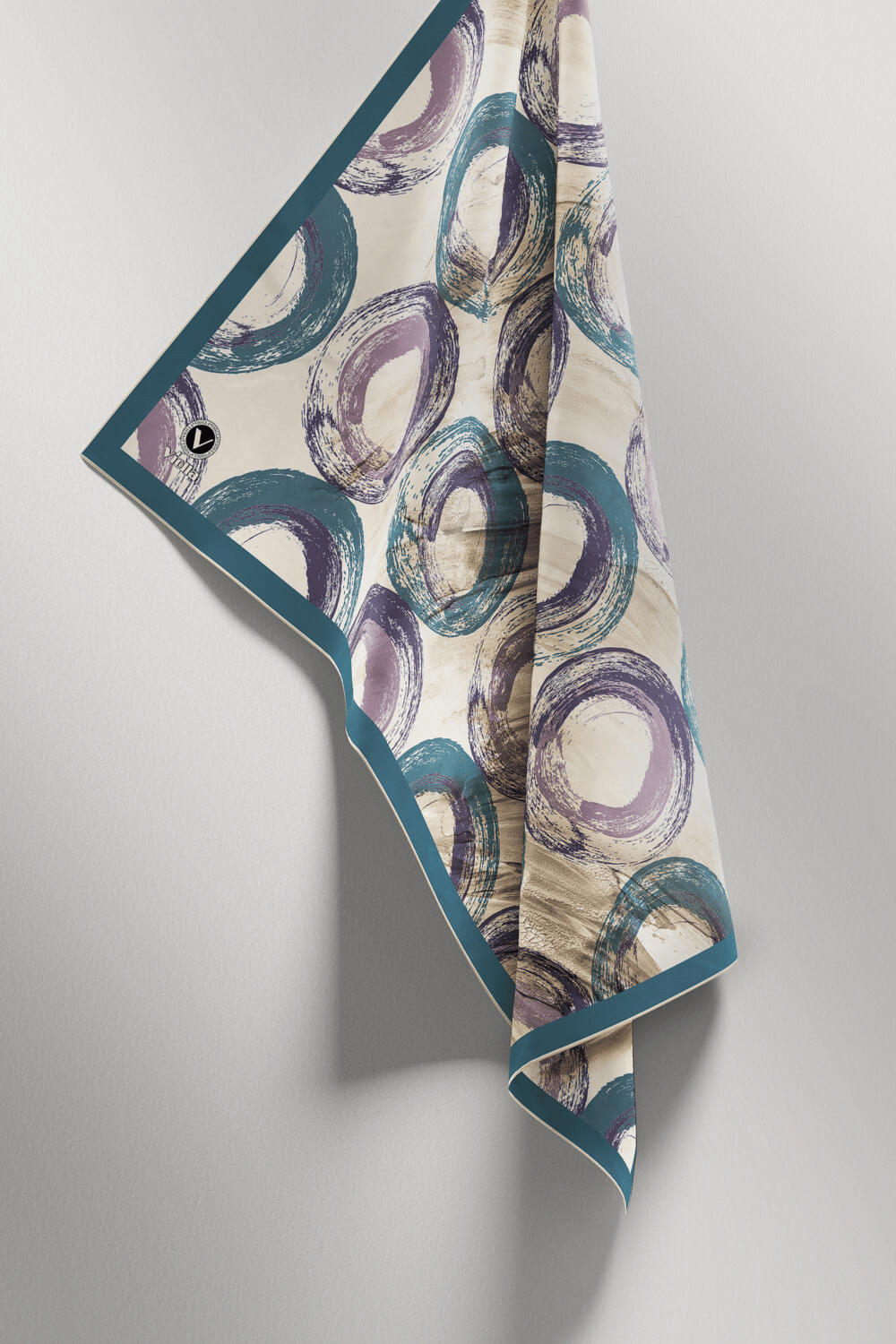 Twill Geometrik Fırça Darbesi Desenli Petrol Mavisi Renkli 90x90 Eşarp (İpek İçermez) Kenar Dikiş Şekli El Dikişli