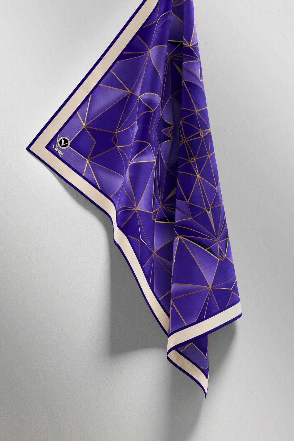 Twill Geometrik Desenli Saks Renkli 90x90 Eşarp (İpek İçermez) Kenar Dikiş Şekli El Dikişli
