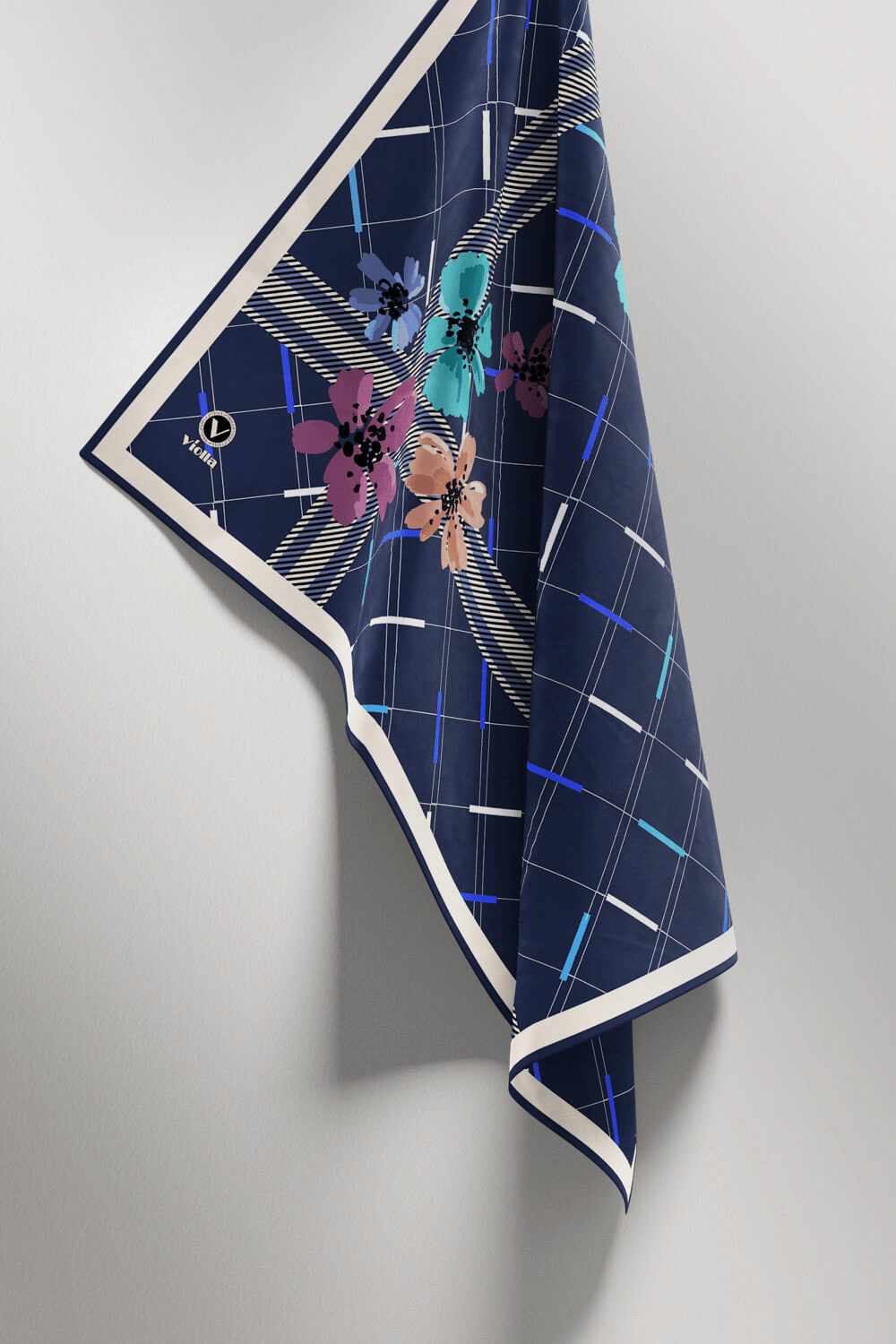 Twill Papatya Desenli İndigo Renkli 90x90 Eşarp (İpek İçermez) Kenar Dikiş Şekli El Dikişli