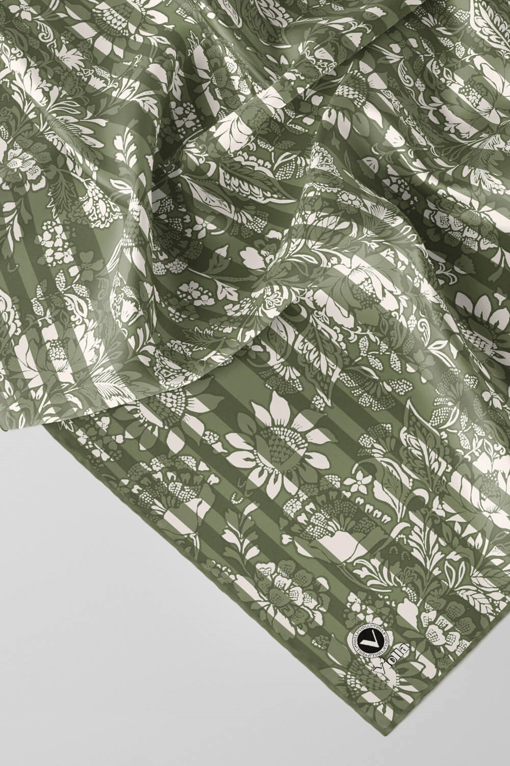 Twill Batik Şal Desenli Haki Renkli 90x90 Eşarp (İpek İçermez) Kenar Dikiş Şekli El Dikişli