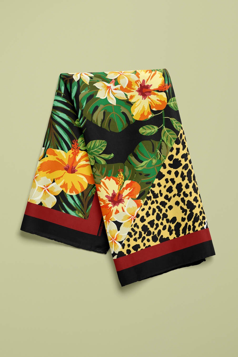 Kadın Turuncu Siyah Beyaz Çiçek Desenli 50x50 Bandana