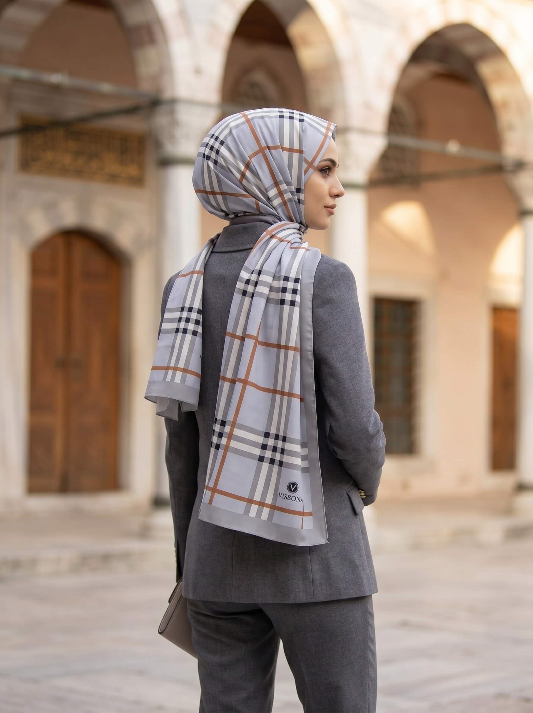 KREP EKOSE DESENLİ GRİ RENKLİ 75X195 KIRIŞMAZ ŞAL