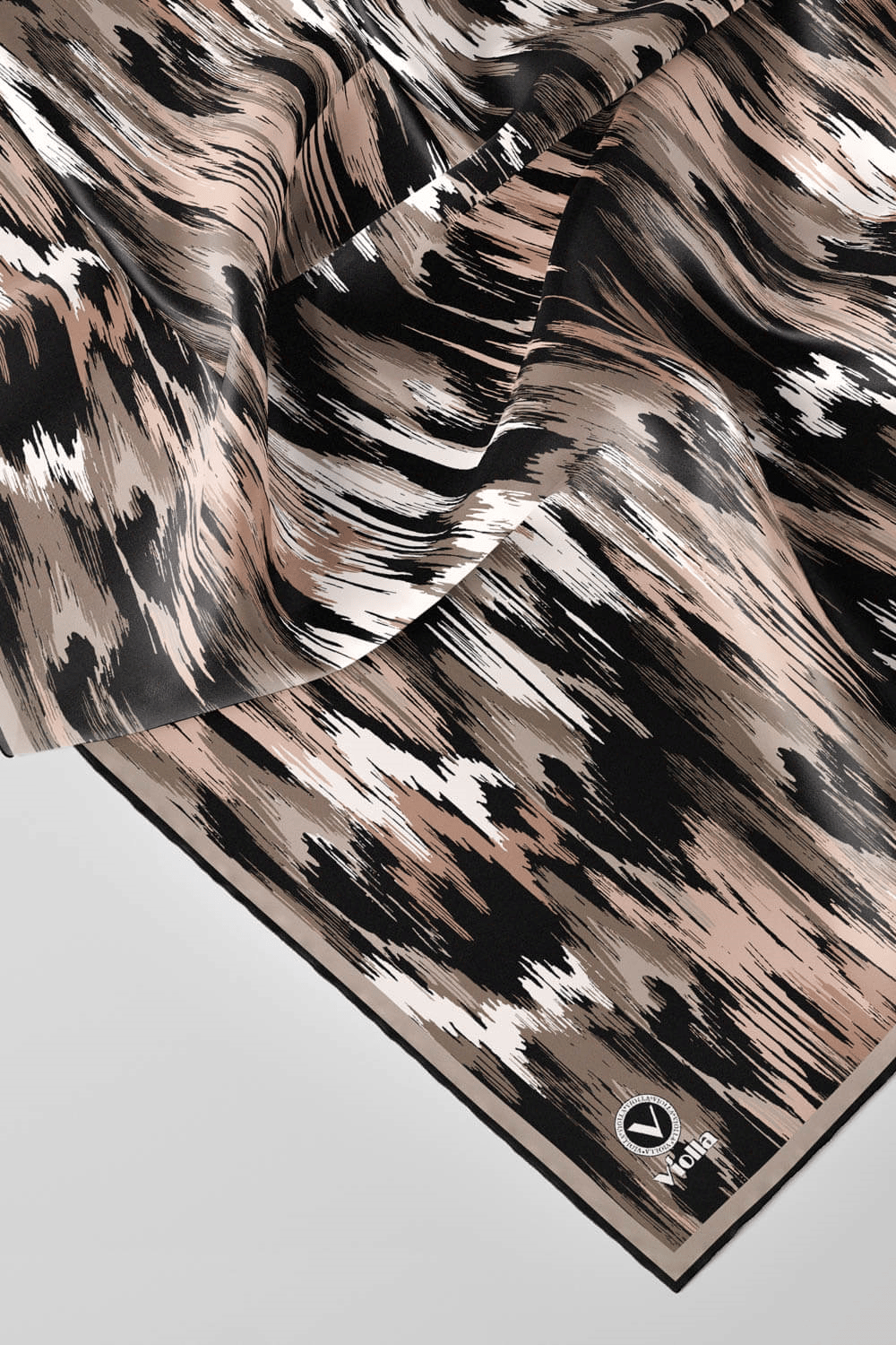 Twill Fırça Desenli Bej Renkli 90x90 Eşarp (İpek İçermez) Kenar Dikiş Şekli El Dikişli