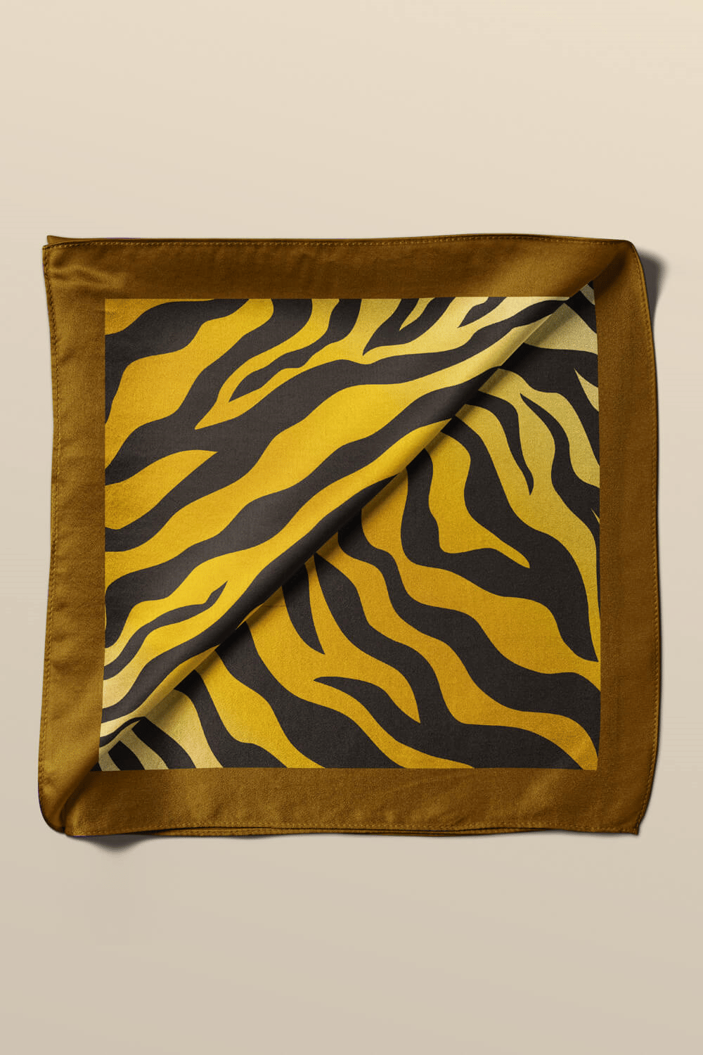D108 Kadın Dalgalı Desenli Bandana 50x50 Sarı DG0306-22