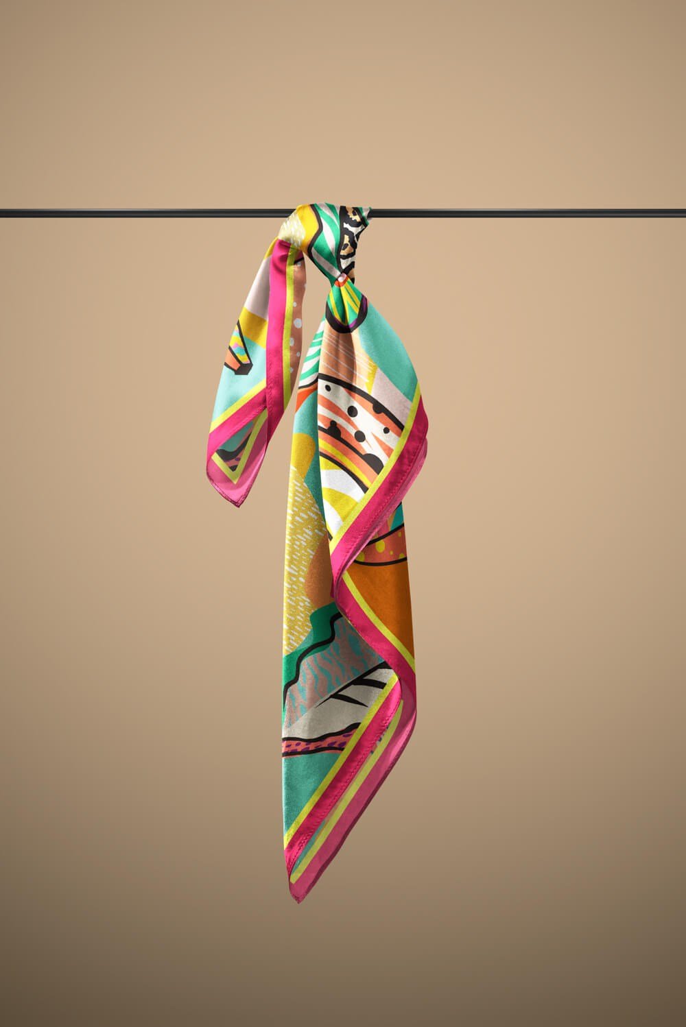 F114 Violla Muz Desenli Bandana