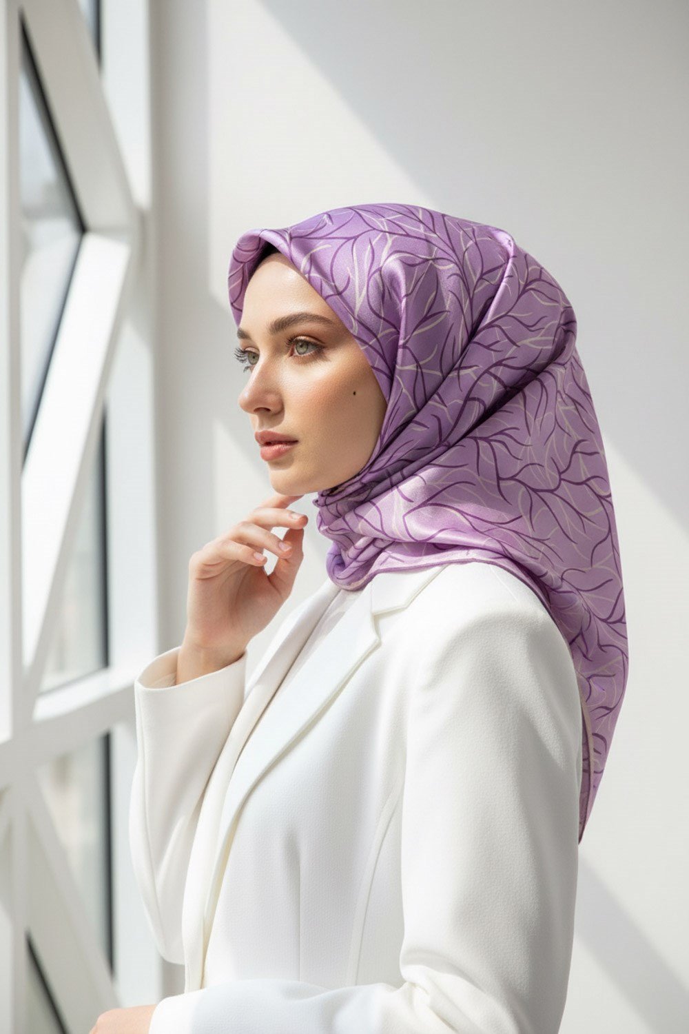 %100 Twill İpek Degrade Desenli Lila Renkli 90x90 Eşarp Dikim Şekli : El Dikişi
