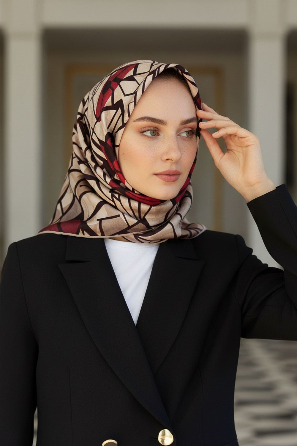 %100 Twill Renkli Petek Desenli Bej - Kırmızı Renkli 90x90 Eşarp Dikim Şekli: El Dikişii