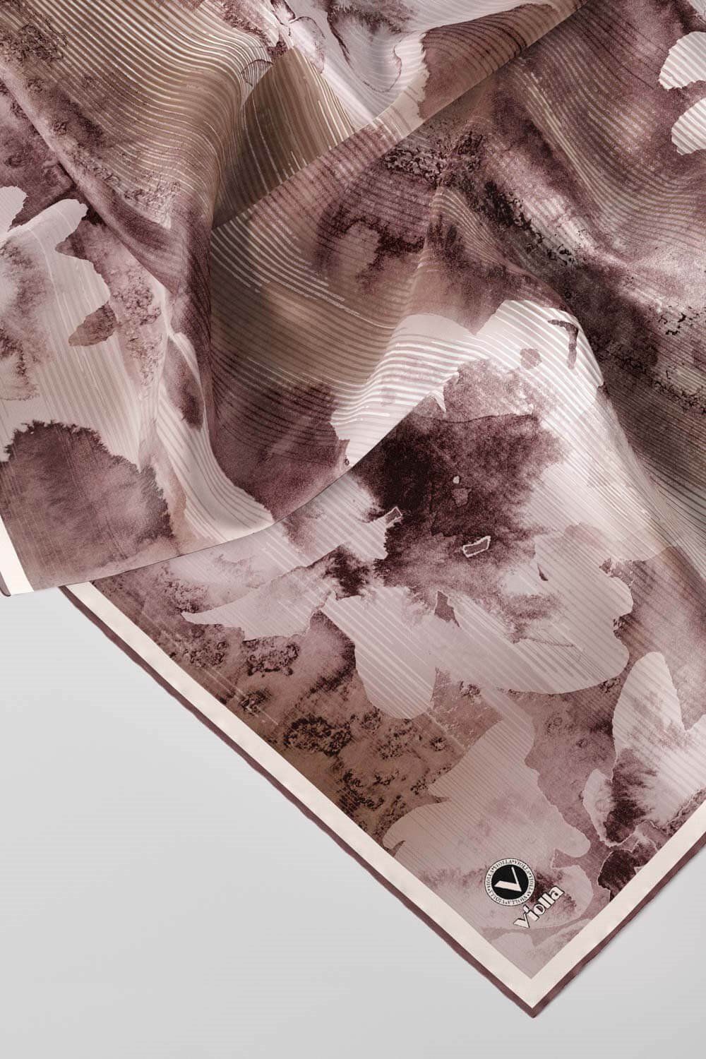 Twill Batik Desenli Gül Kurusu Renkli 90x90 Eşarp (İpek İçermez) Dikim Şekli : El Dikişi
