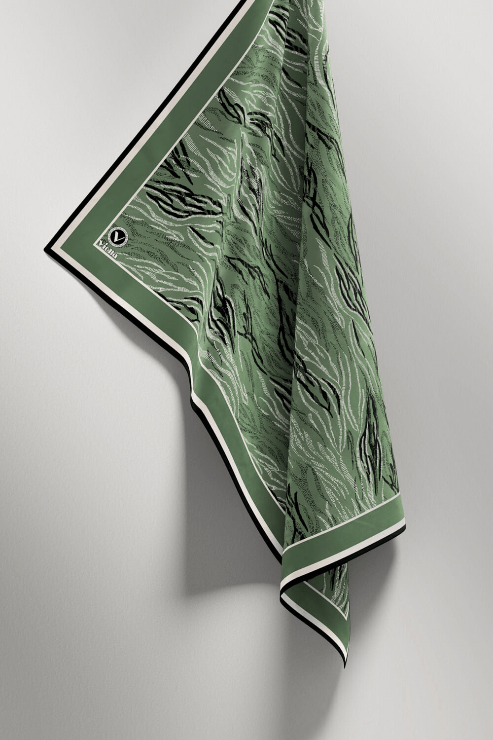 Twill Soyut Çizgi Desenli Mint Yeşili Renkli 90x90 Eşarp (İpek İçermez) Kenar Dikiş Şekli El Dikişli