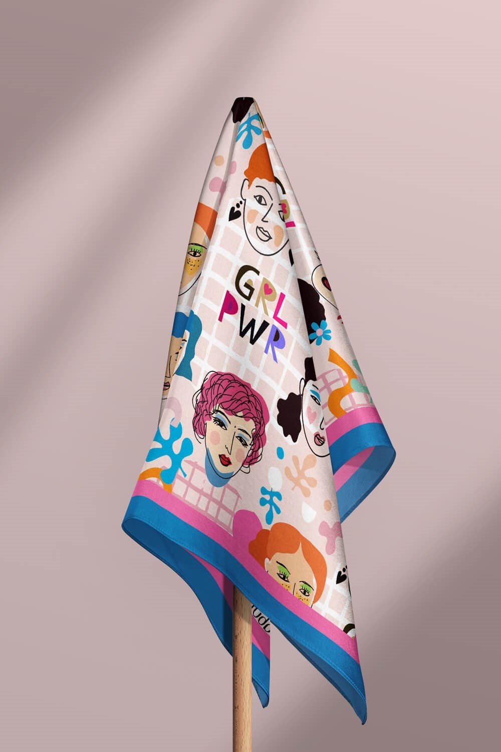 D89 Violla GRL PWR Bandana
